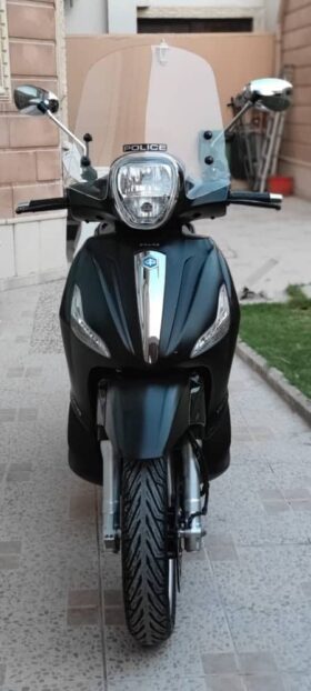 2016 Piaggio Beverly 350 (BV 350)