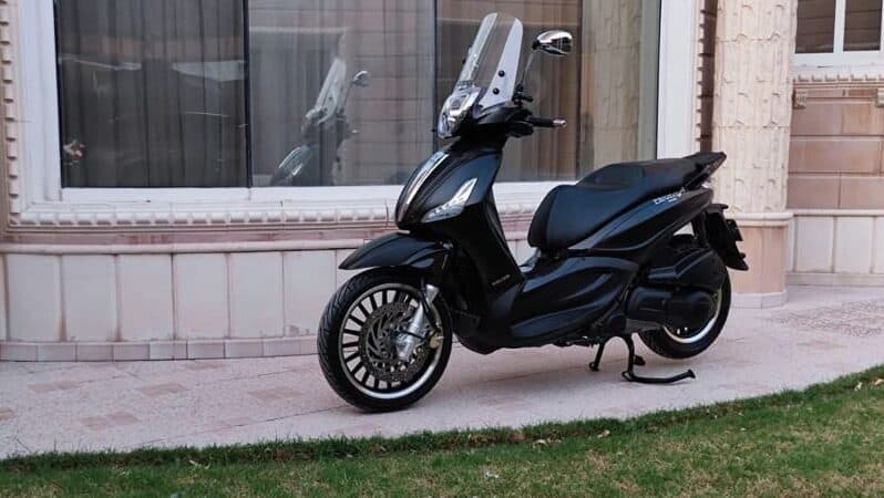 
								2016 Piaggio Beverly 350 (BV 350) full									