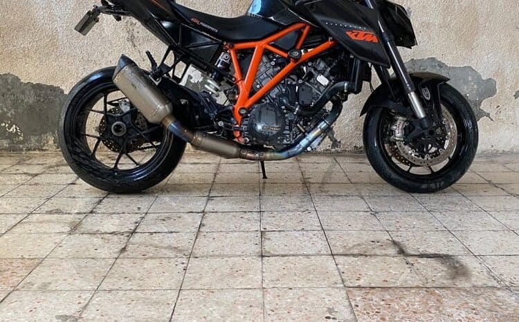 
								2014 KTM 1290 Super Duke R full									