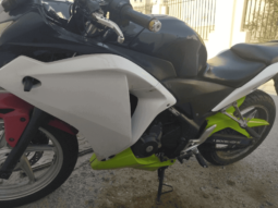 
										2011 Honda CBR250R full									