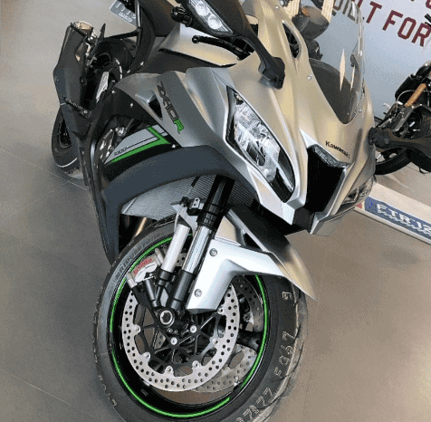 
								2018 Kawasaki Ninja ZX-10R full									