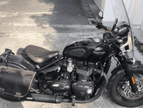 2018 Triumph Bonneville Bobber Black