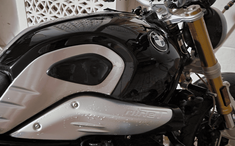 
								2014 BMW R nine T full									