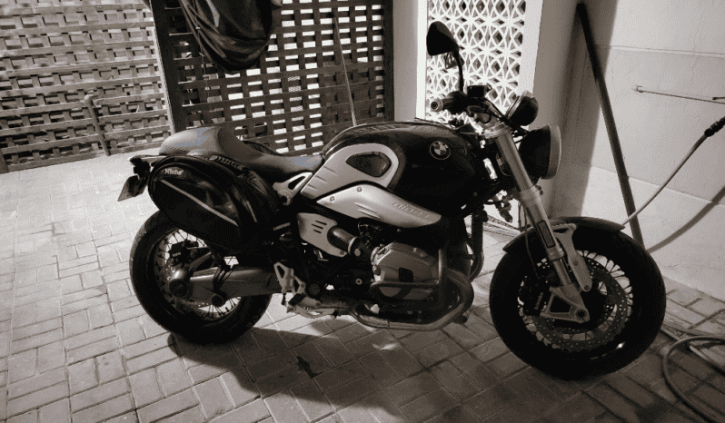 
								2014 BMW R nine T full									