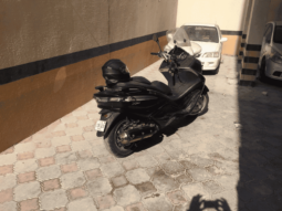 
										2014 Piaggio Beverly 250 full									