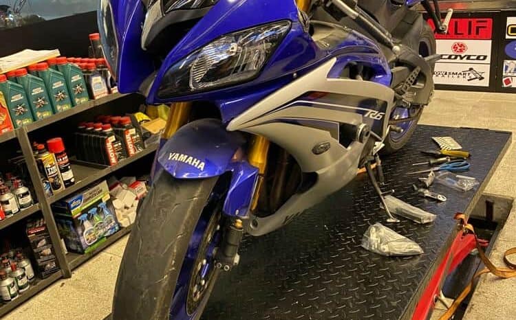 
								2016 Yamaha YZF-R6 full									