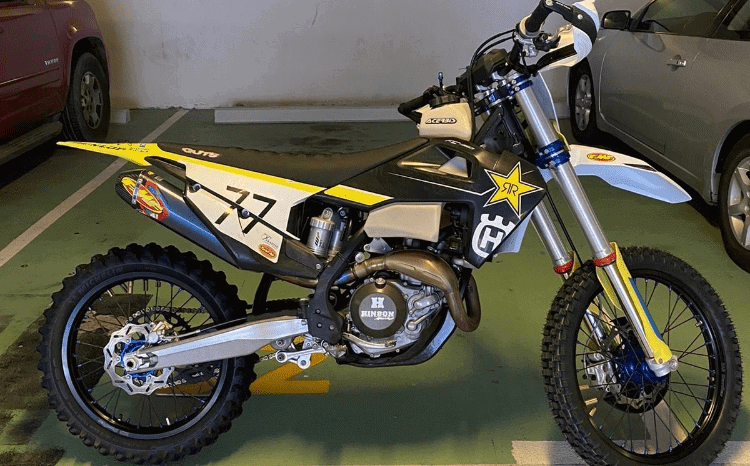 
								2021 Husqvarna FC 450 Rockstar Edition full									