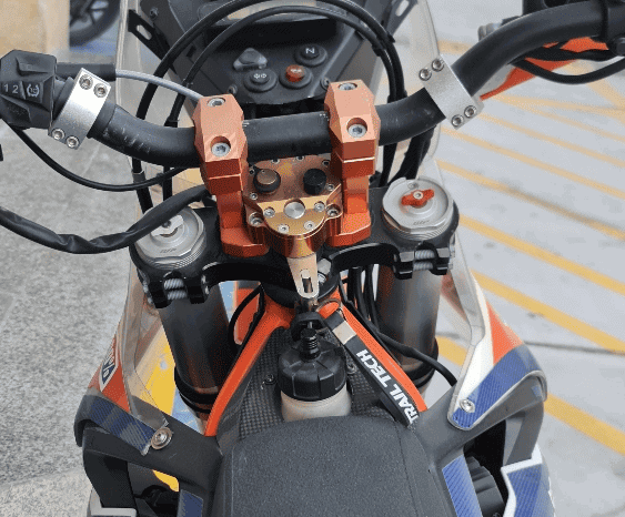 
								2020 KTM 690 Enduro R full									