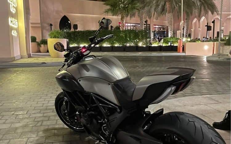 
								2015 Ducati Diavel Titanium full									