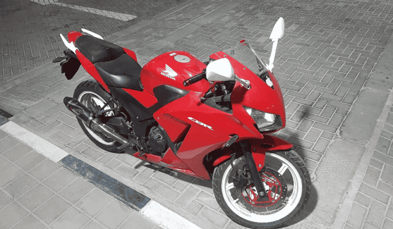 
								2014 Honda CBR300R full									